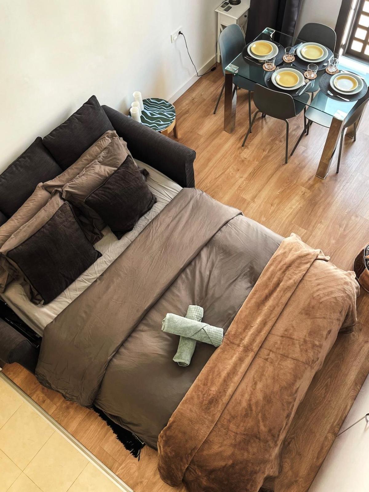 Loft Nest Private Terrace Apartment *